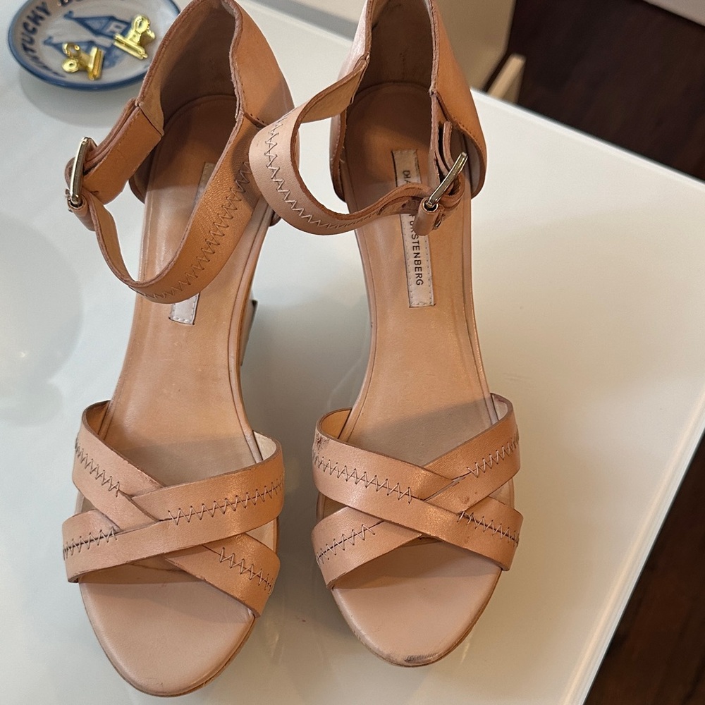 Diane Von Furstenberg Nude Cross-Strap Heels